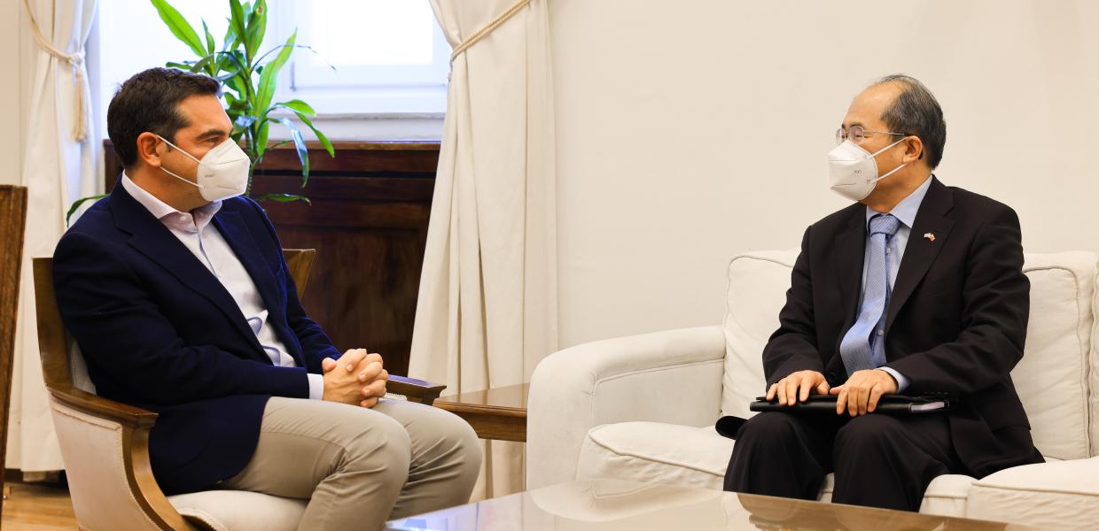 Συνάντηση του Προέδρου του ΣΥΡΙΖΑ -ΠΣ, Αλέξη Τσίπρα με τον Πρέσβη της Κίνας, Σιάο Τζουντσένγκ