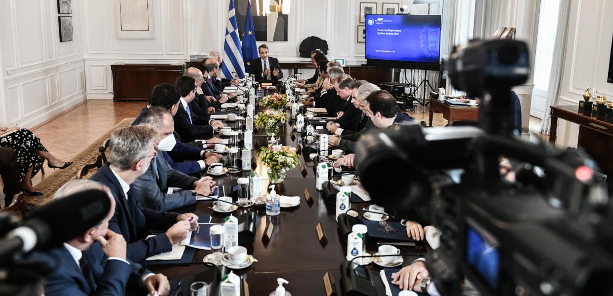 Ο Κυριάκος Μητσοτάκης στο υπουργικό συμβούλιο