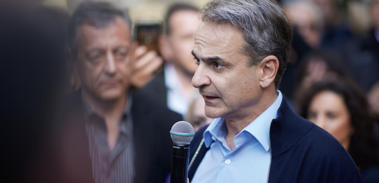Ο Κυριάκος Μητσοτάκης κάνει δηλώσεις