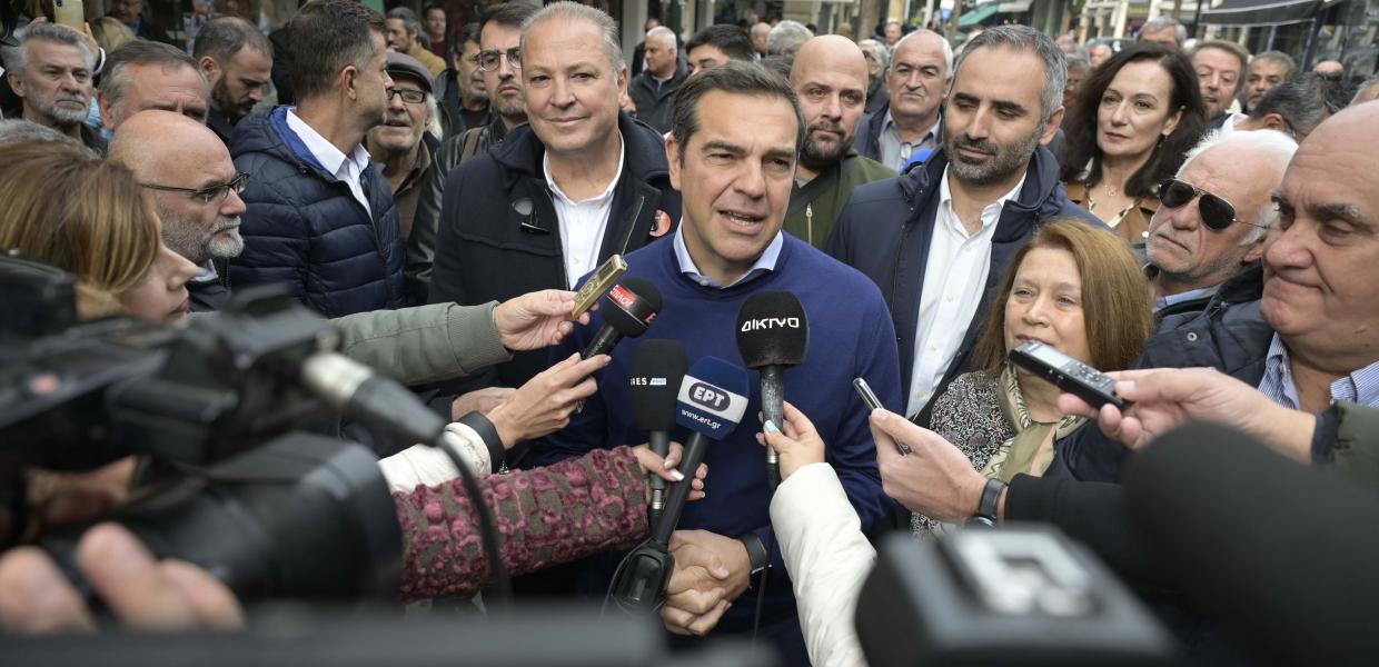 Ο Αλέξης Τσίπρας κάνει δήλωση στις Σέρρες