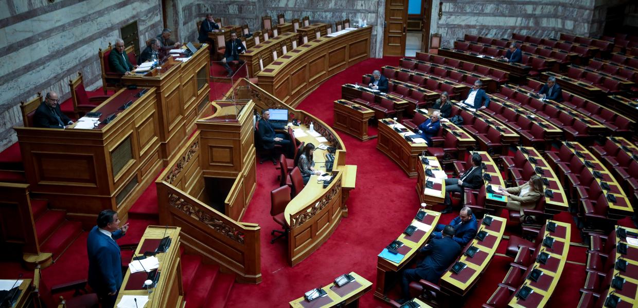 Η αίθουσα της ολομέλειας της Βουλής
