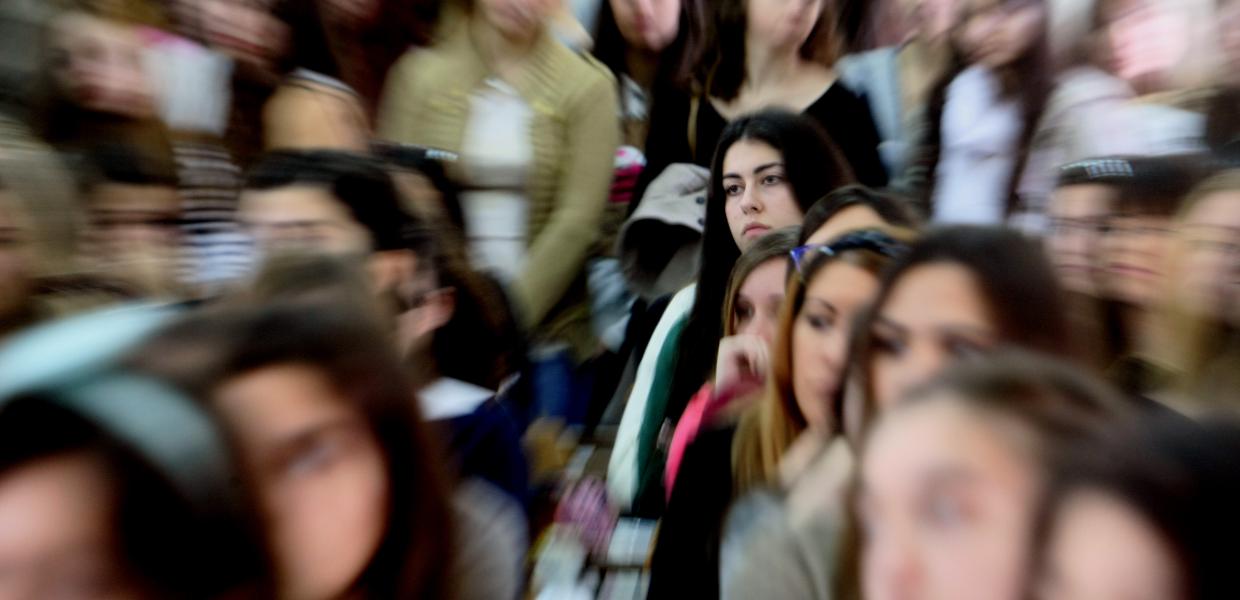 φοιτητές σε πανεπιστημιακή αίθουσα