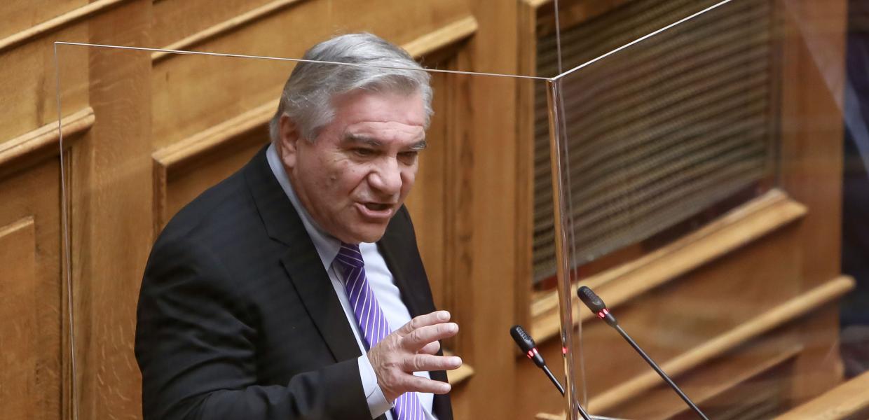 Ο Χάρης Καστανίδης στη Βουλή