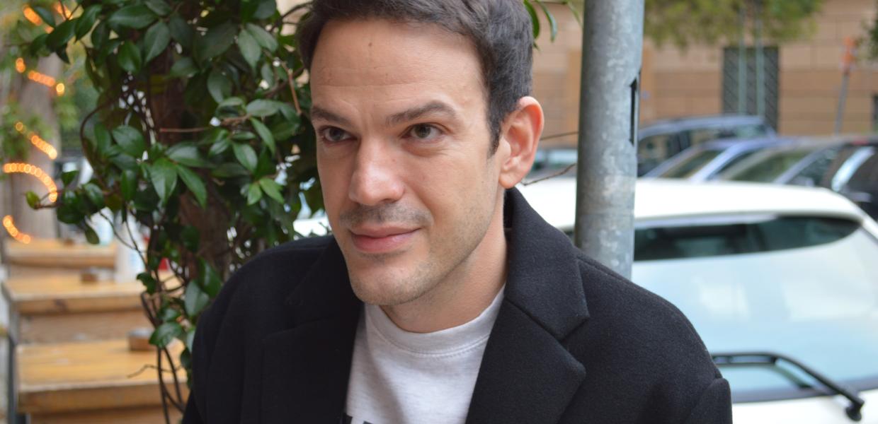 ΜΙΝΩΣ ΘΕΟΧΑΡΗΣ