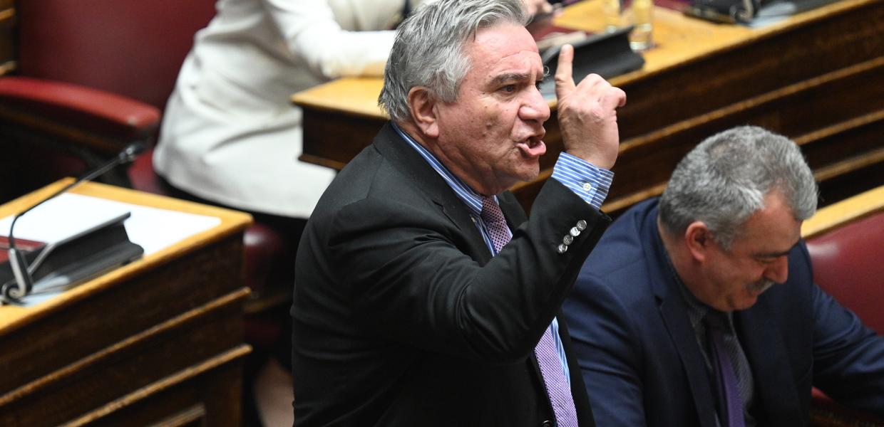 Ο Χάρης Καστανίδης στη Βουλή
