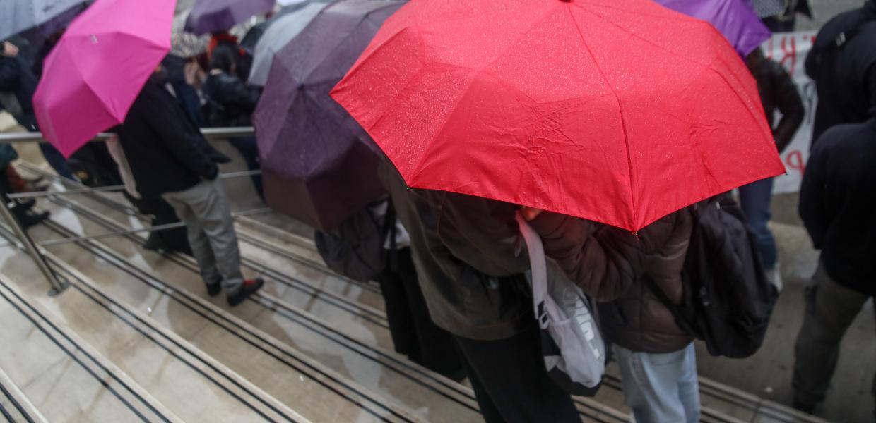 καιρός βροχή καταιγίδα ομπρέλα