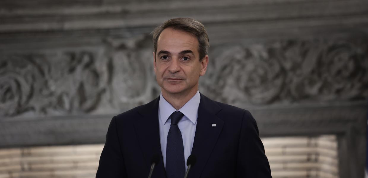 Ο Κυριάκος Μητσοτάκης στην είσοδο του Μεγάρου Μαξίμου