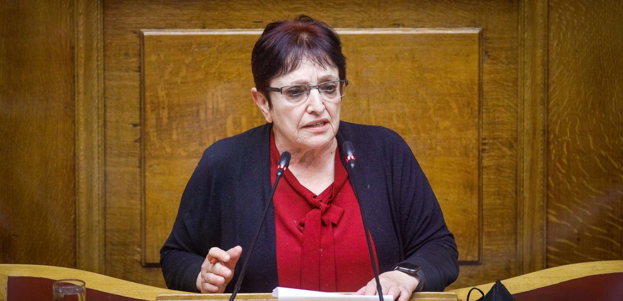 Αλέκα Παπαρήγα