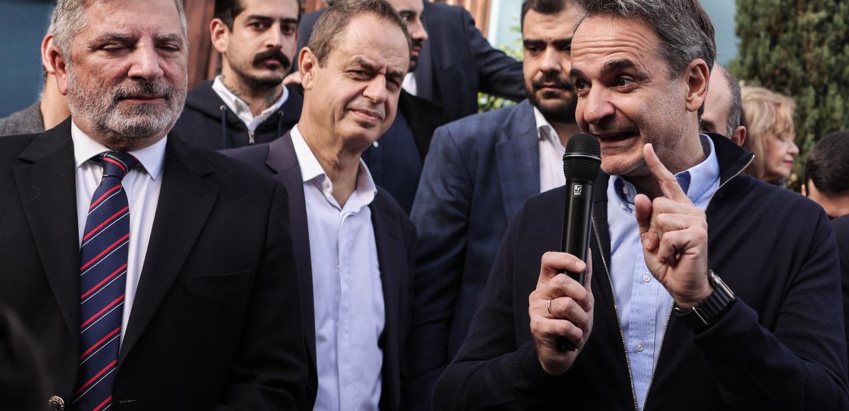 ΠΑΤΟΥΛΗΣ ΜΗΤΣΟΤΑΚΗΣ