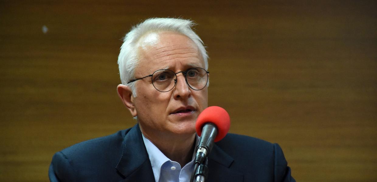 Ο Γιάννης Ραγκούσης