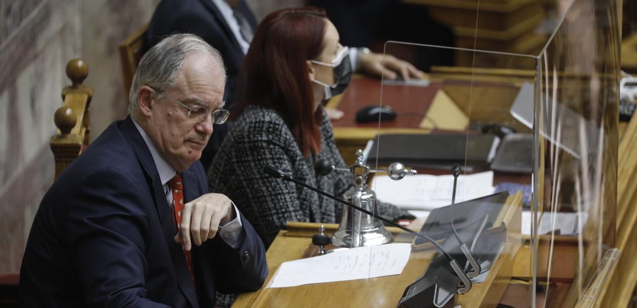 Ο Κώστας Τασούλας στη Βουλή