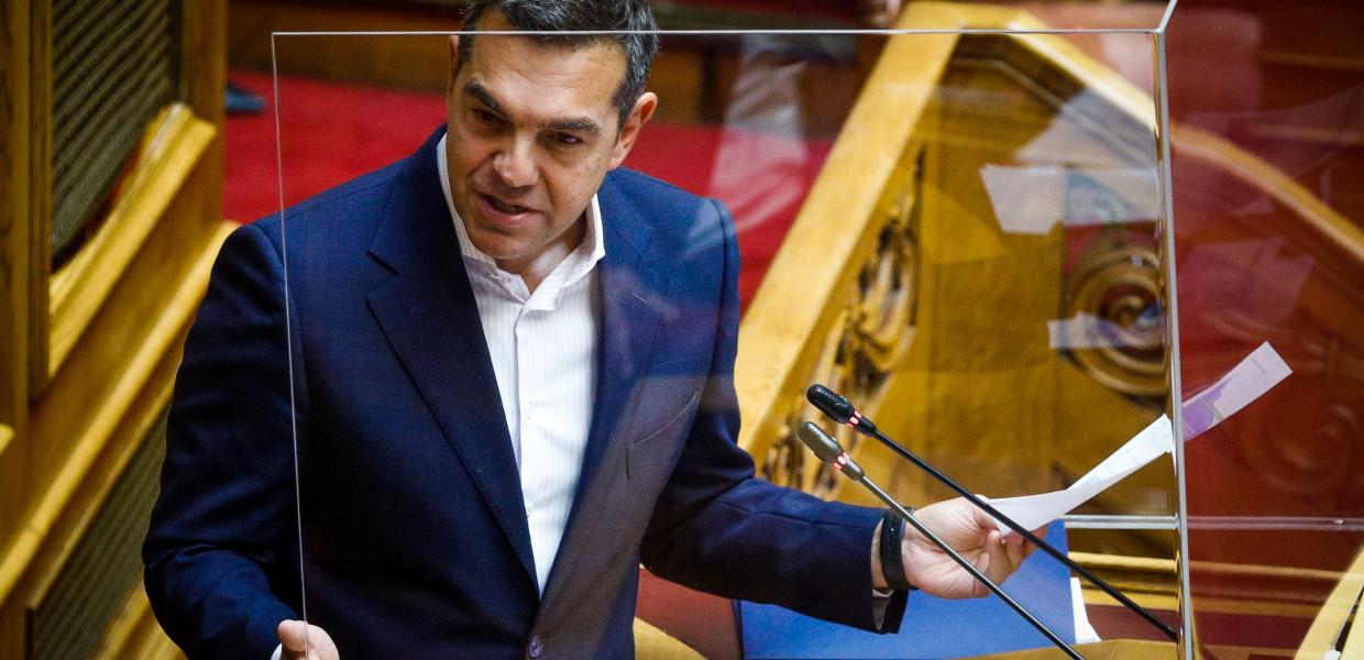 Ο Αλέξης Τσίπρας στο βήμα της Βουλής