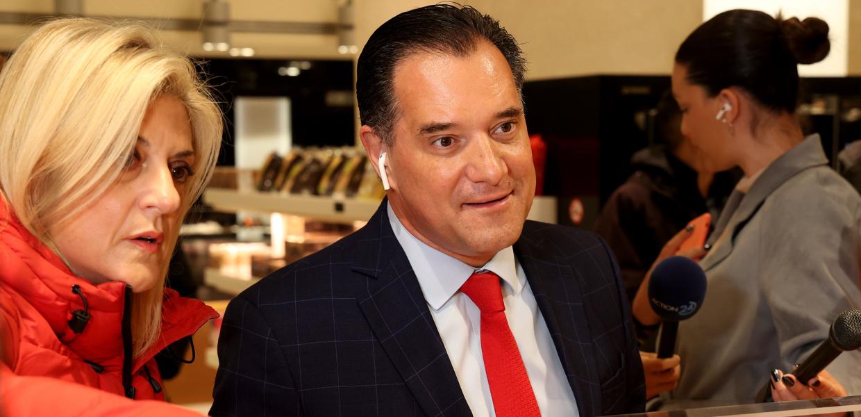 Ο Άδωνις Γεωργιάδης σε φούρνο