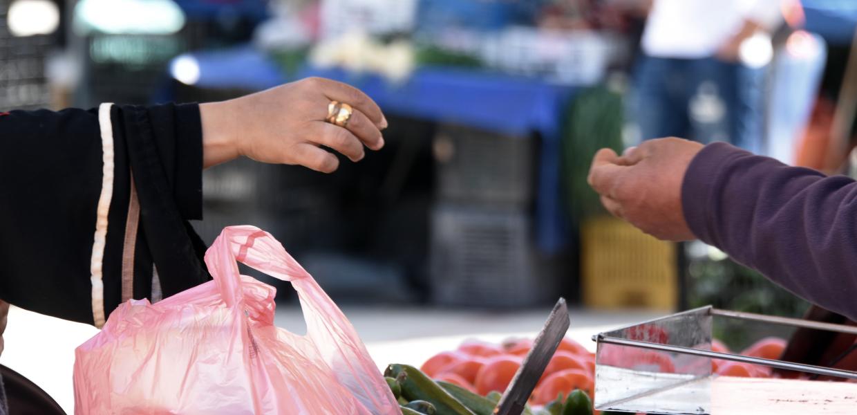 Ρέστα από αγορές στη λαϊκή