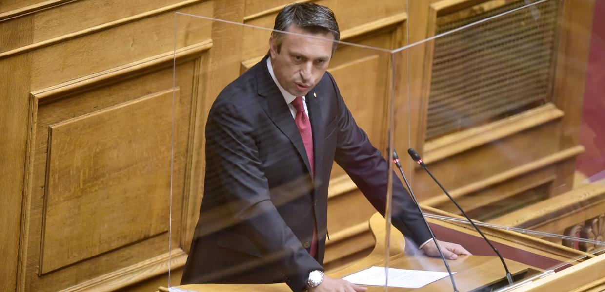 Περικλής Μαντάς
