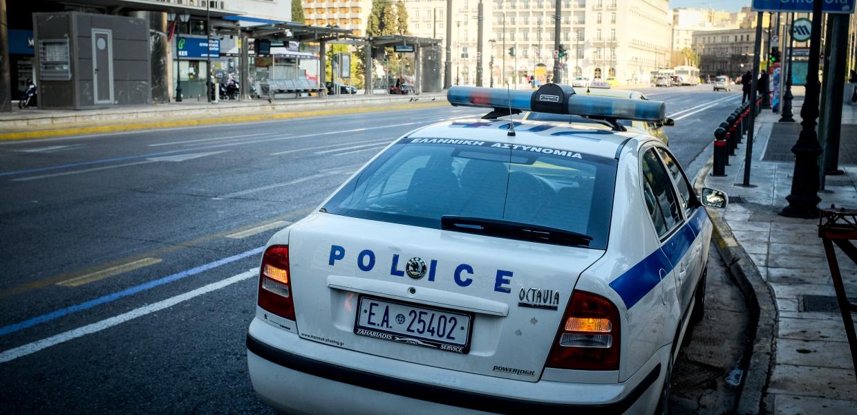 Περιπολικό στο κέντρο της Αθήνας