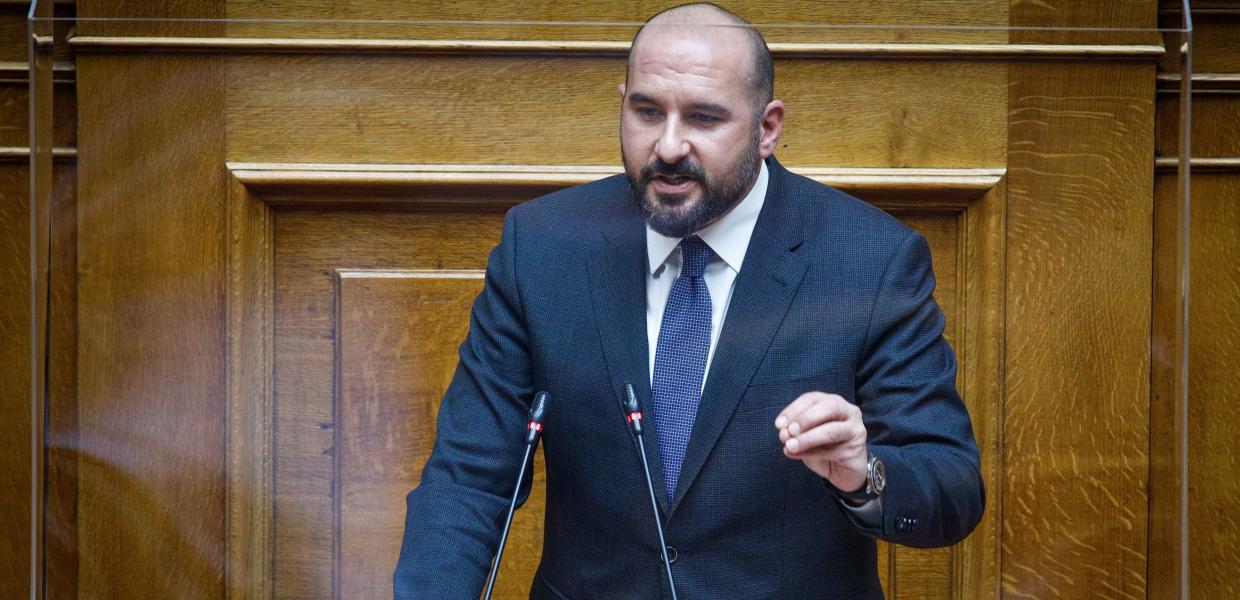 Ο Δημήτρης Τζανακόπουλος στο βήμα της Βουλής