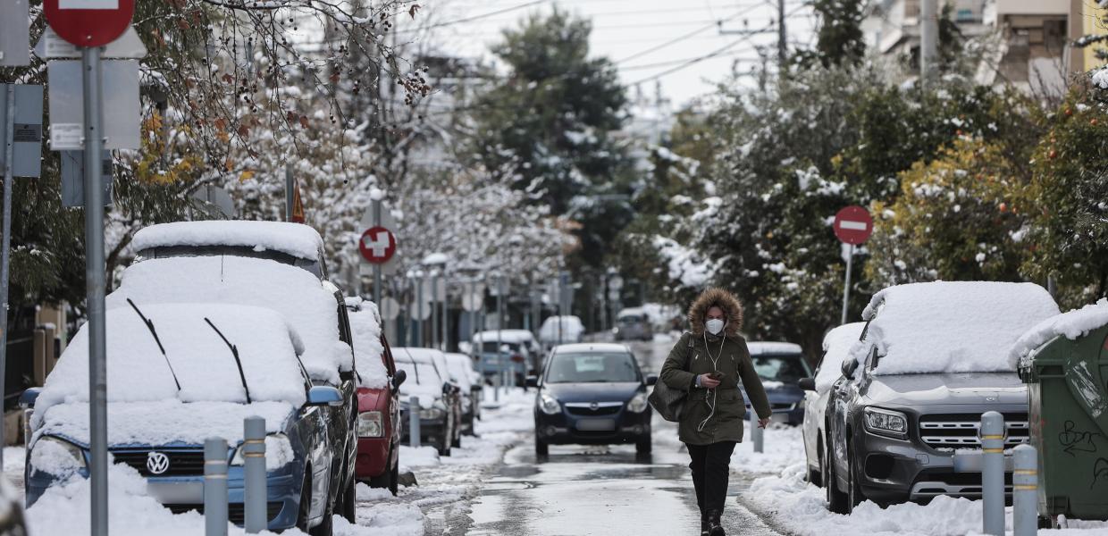 Χιόνια στον δρόμο