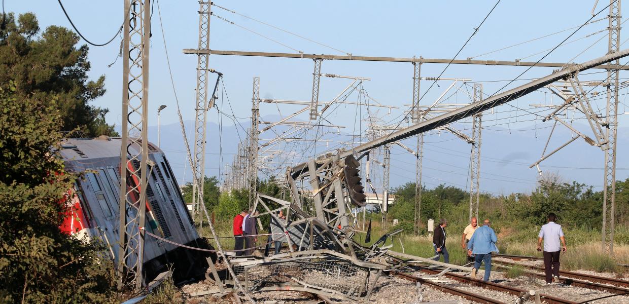 Ισίδωρος Ντογιάκος / Ζητά τη δικογραφία για το σιδηροδρομικό δυστύχημα στο Άδενδρο το 2017 | Αυγή