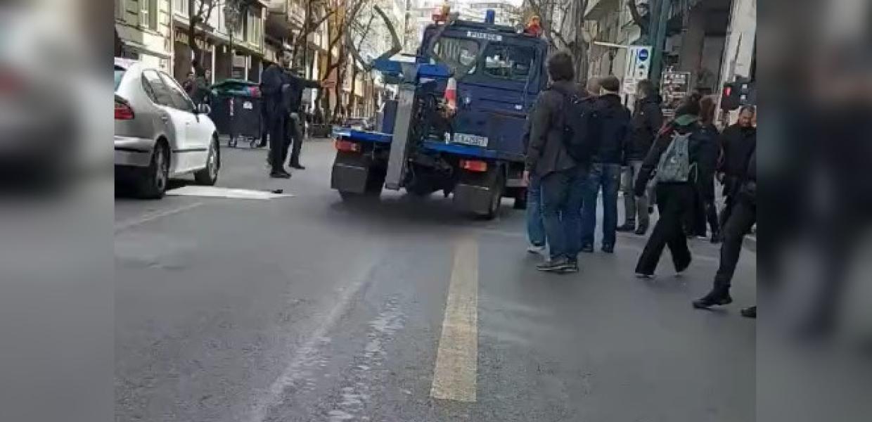 Γερανός της ΕΛΑΣ