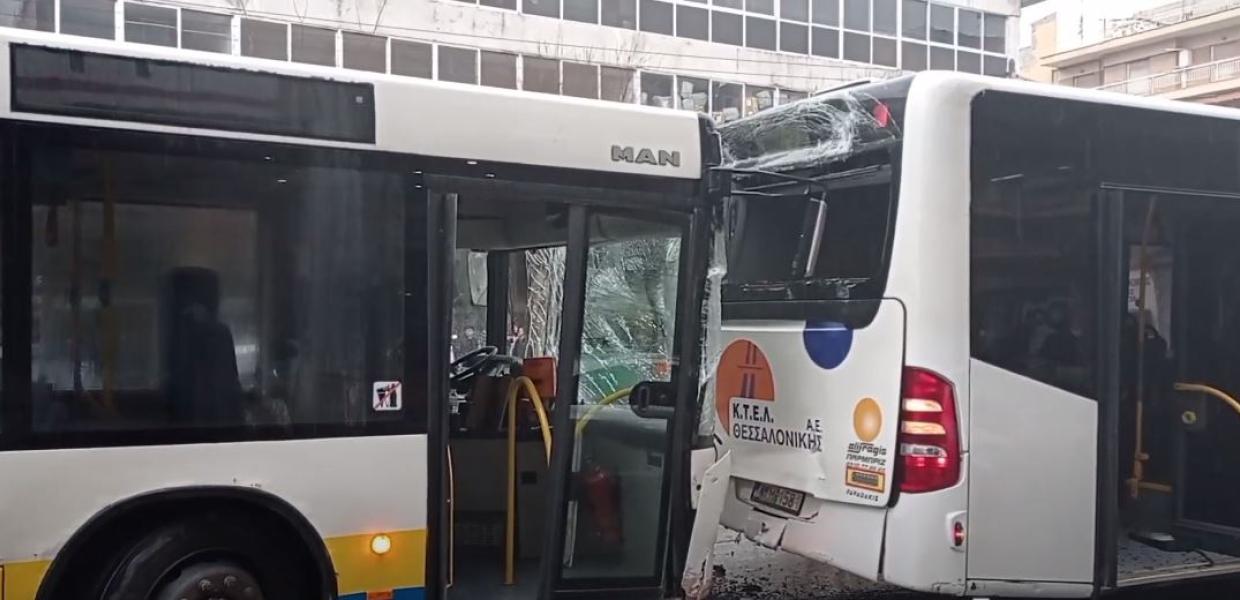 Τα αστικά λεωφορεία που συγκρούστηκαν στη Θεσσαλονίκη