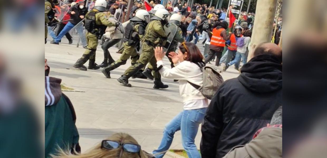 Επίθεση των ΜΑΤ