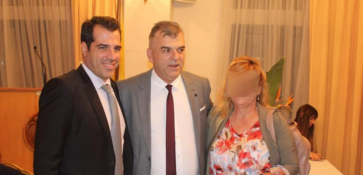 Ο Θάνος Πλέυρης με τον Φίλιππο Ντόβα