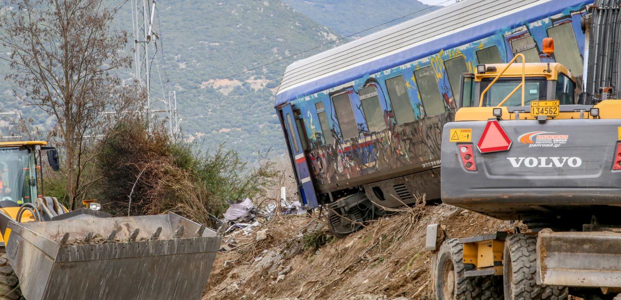 Ο συρμός μετά το δυστύχημα στα Τέμπη