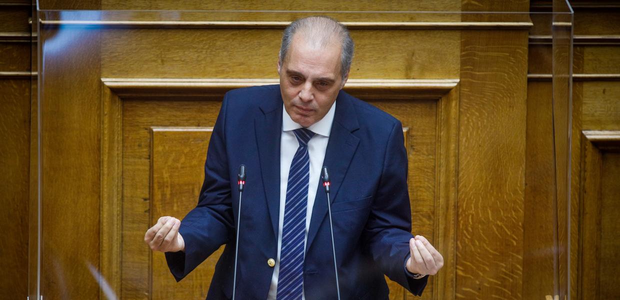 Ο Βελόπουλος στη Βουλή