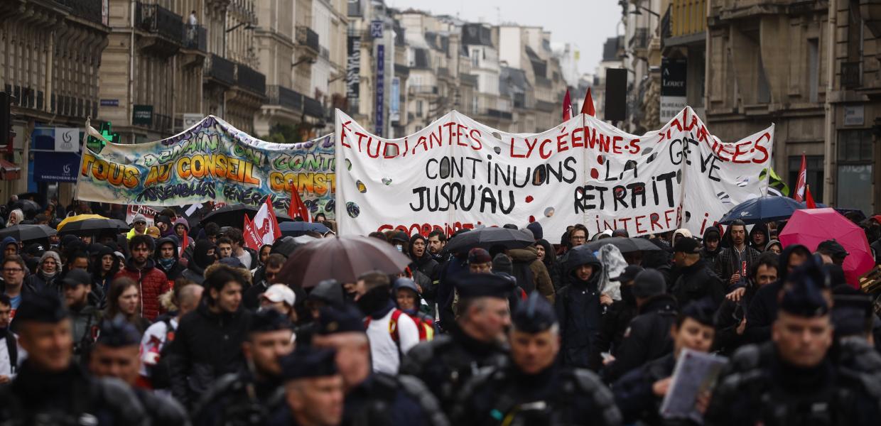 ΔΙΑΔΗΛΩΣΕΙΣ ΓΙΑ ΤΟ ΣΥΝΤΑΞΙΟΔΟΤΙΚΟ ΣΤΗ ΓΑΛΛΙΑ