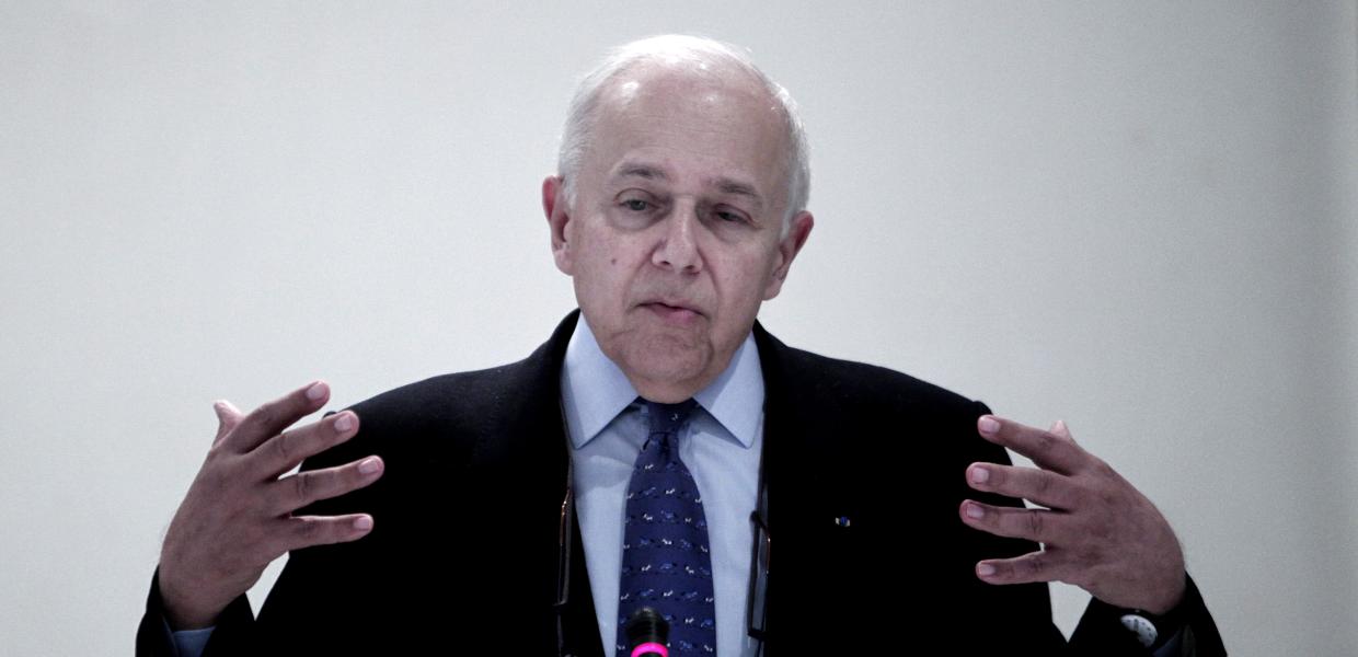 O Βασίλης Μαρκεζίνης