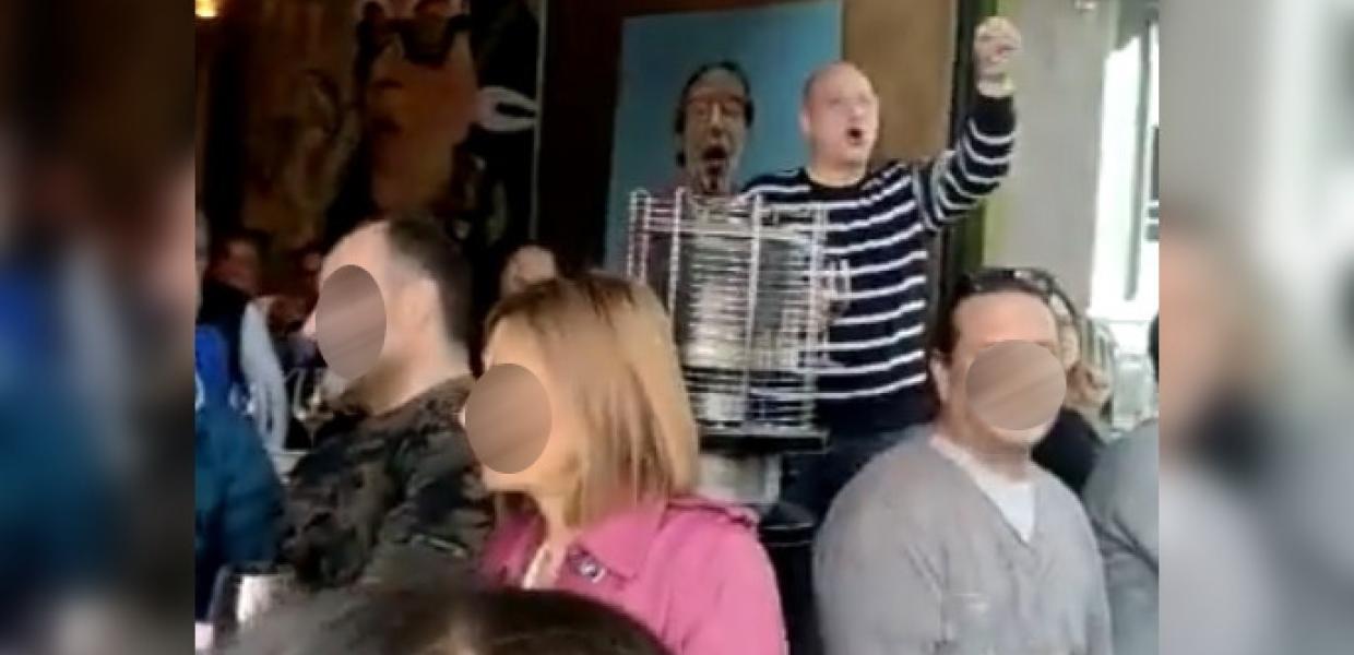 Ο Γιάννης Οικονόμου