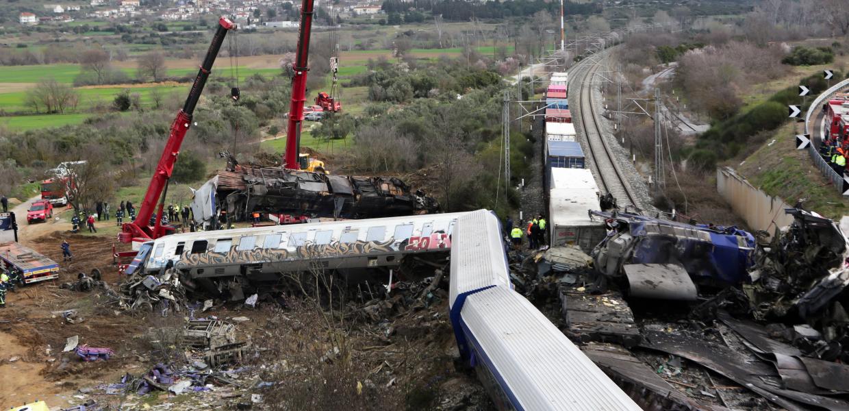 Σύγκρουση τρένων στα Τέμπη