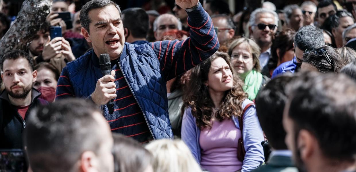 Ο Αλέξης Τσίπρας στη Νέα Σμύρνη