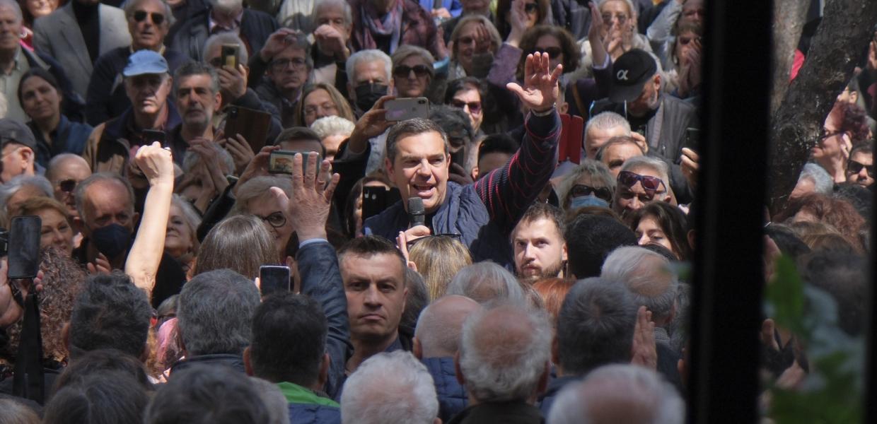 Ο Αλέξης Τσίπρας στη Νέα Σμύρνη