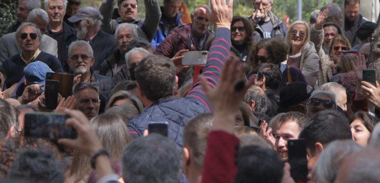 Ο Αλέξης Τσίπρας στη Νέα Σμύρνη