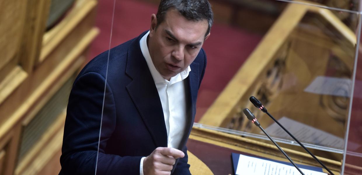 Ο Αλέξης Τσίπρας στο βήμα της Βουλής