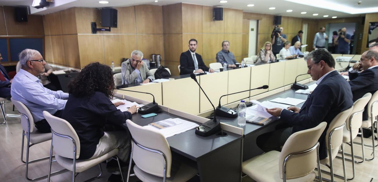 Η διακομματική επιτροπή