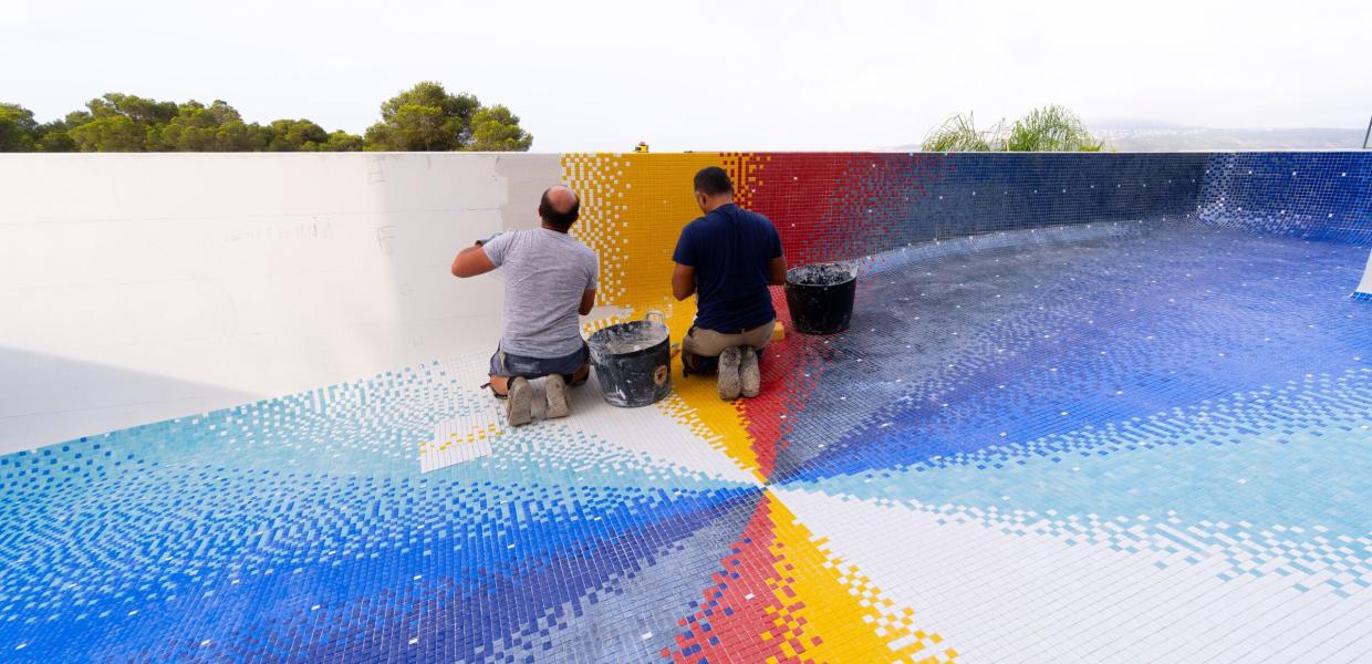 Πισίνα από τον Felipe Pantone