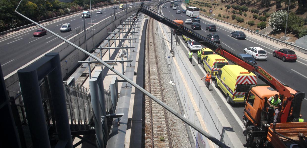 Γραμμές στον προαστιακό σιδηρόδρομο