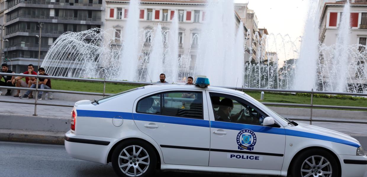 Περιπολικό της αστυνομίας στην Ομόνοια