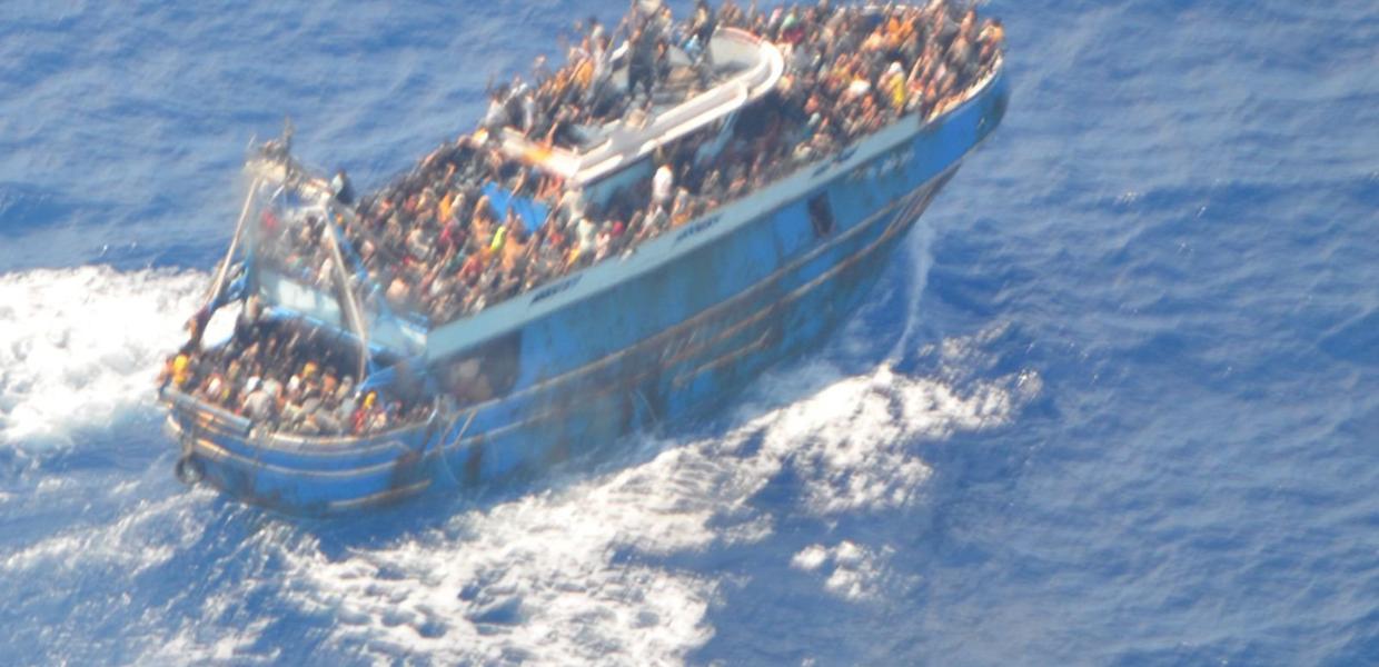 Το σκάφος με τους πρόσφυγες