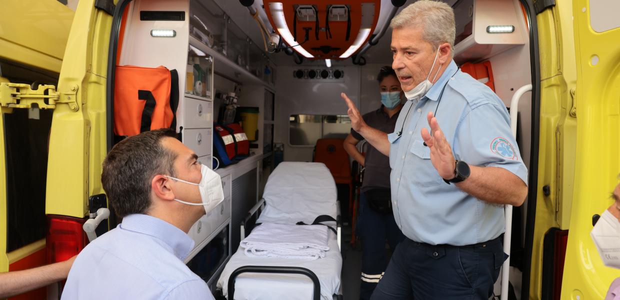 Αλέξης Τσίπρας Λαϊκό νοσοκομείο ΕΚΑΒ