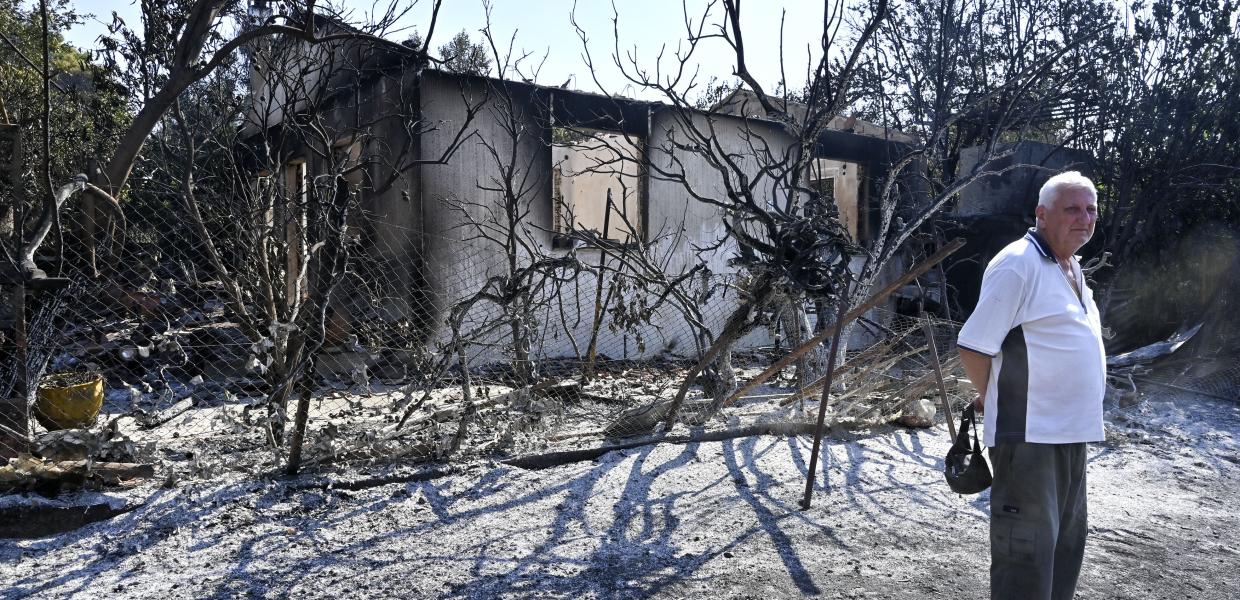 φωτιά πυρκαγιά Λουτράκι