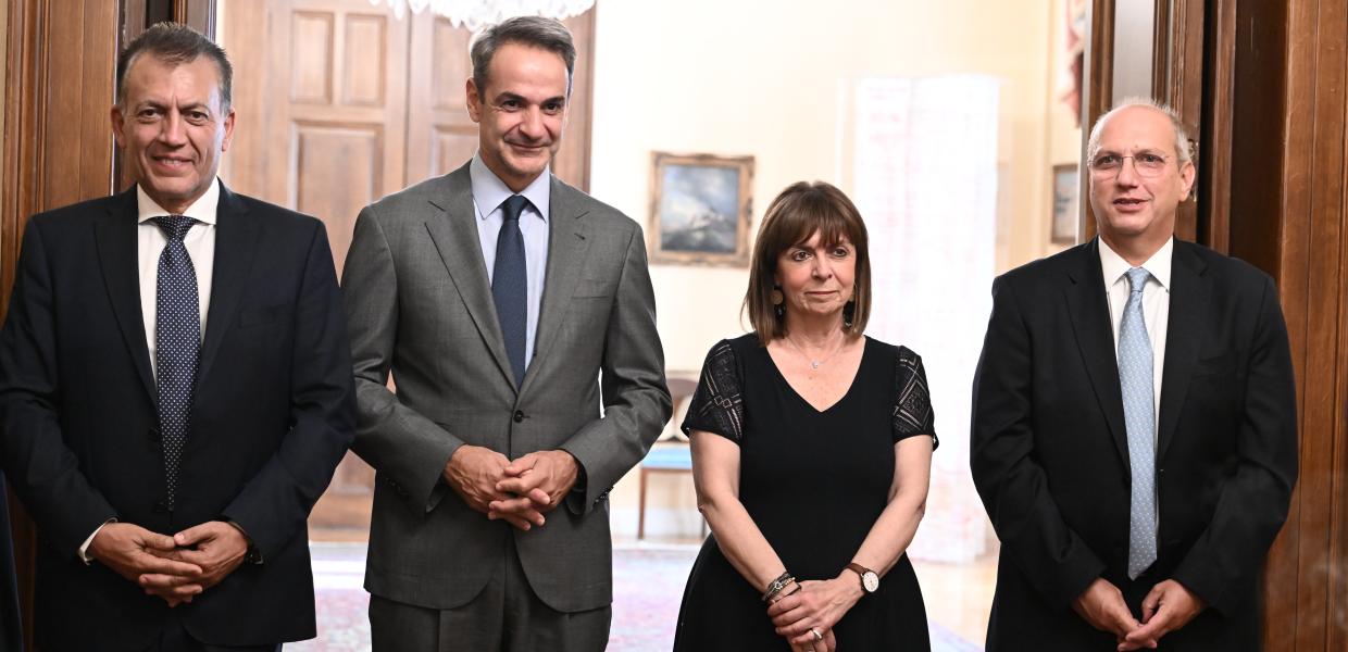 ορκωμοσία Οικονόμου και Βρούτση