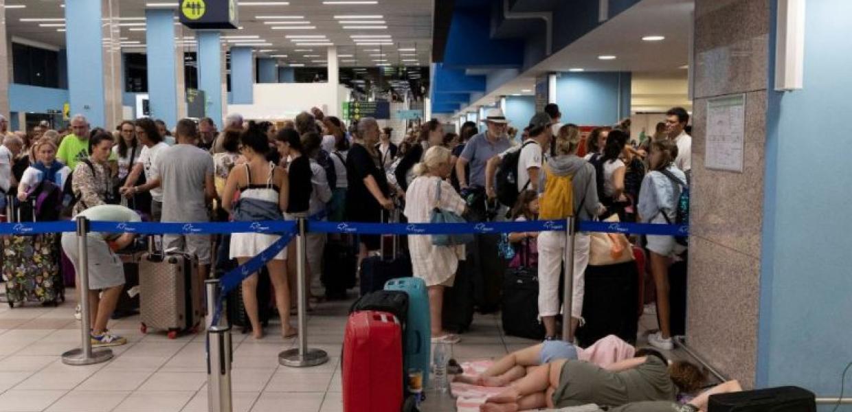 Τουρίστες αεροδρόμιο Ρόδου