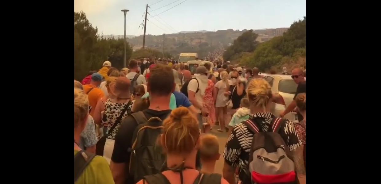 Τουρίστες στη Ρόδο