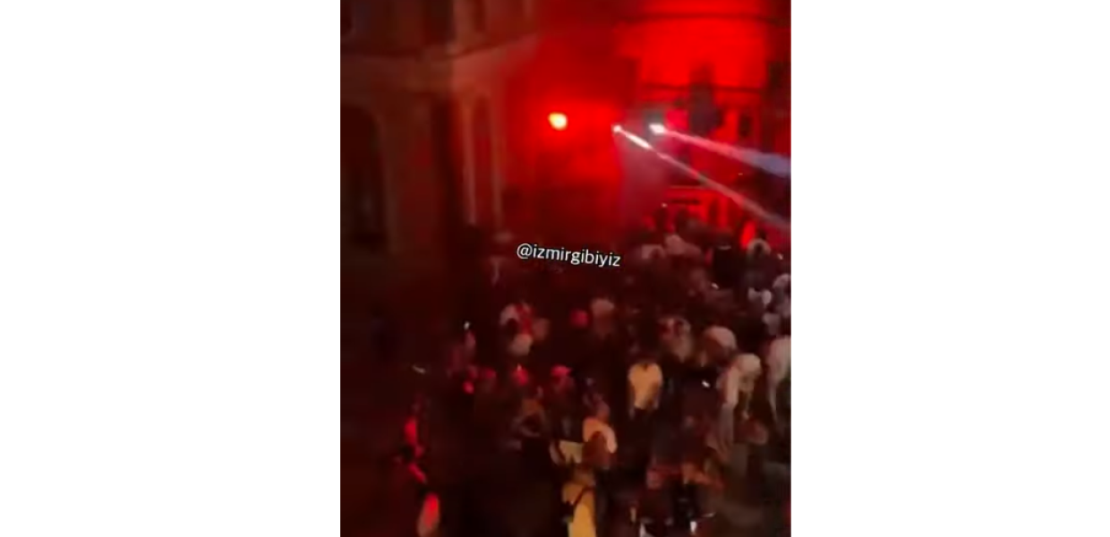 Πάρτυ στον ιστορικό ελληνορθόδοξο Ιερό Ναό του Αγίου Βουκόλου στη Σμύρνη