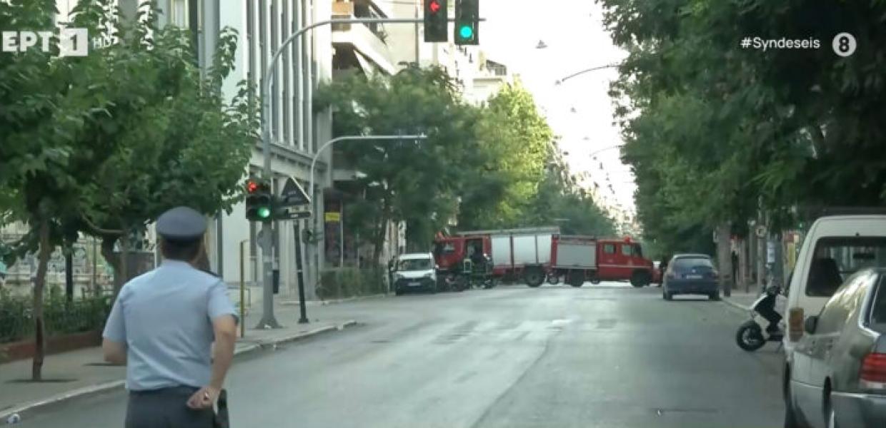 τεκτονικη στοά