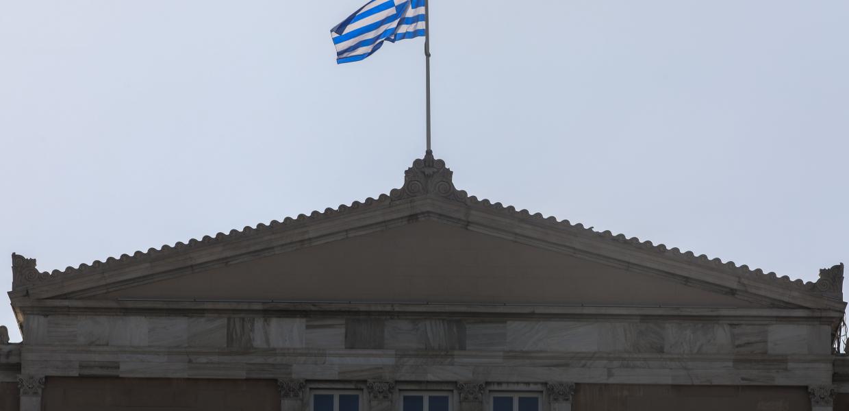 Ελληνική σημαία Βουλή